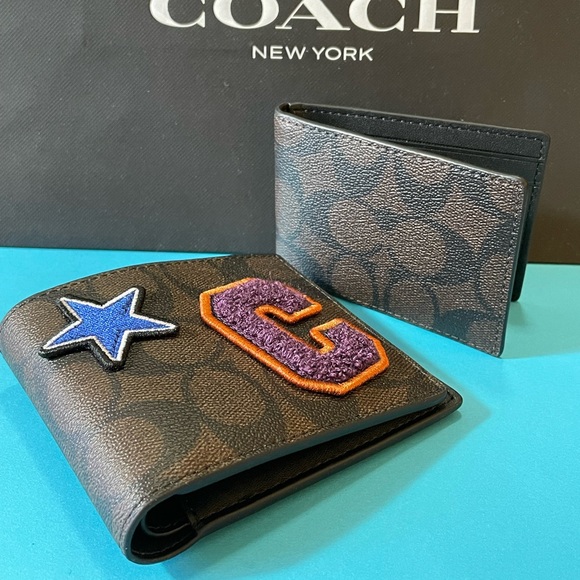NWT Coach 3 In 1 Wallet With Signature Canvas With Souvenir Patches - Picture 3 of 7